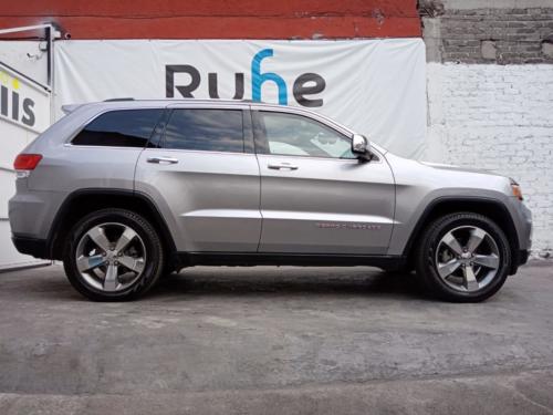 Renta Jeep Cherokee