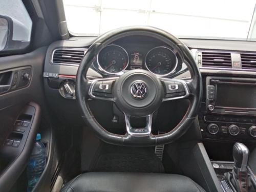 Volkswagen Jetta NIII Modelo 2015 77 mil kms. $550,000.00