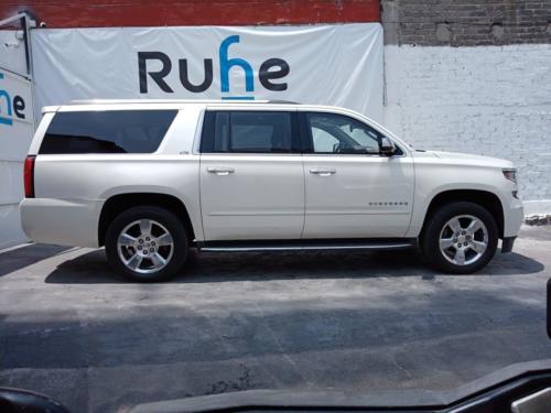 Renta Chevrolet Suburban