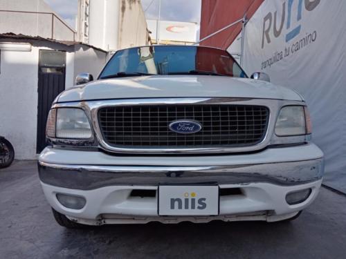 Ford Expedition Nivel III Modelo 2001 179,848 kms. $130,000.00