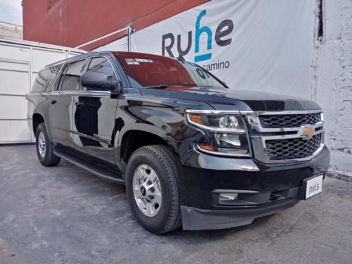 Chevrolet Suburban Nivel III Plus Centur Modelo 2019 40,868 kms. $1,300,000.00