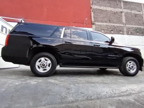 Chevrolet Suburban Nivel III Plus Centur Modelo 2019 40,868 kms. $1,300,000.00