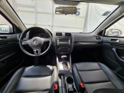 Volkswagen Bora NIII WBA Modelo 2010 156,060 kms. $250,000.00