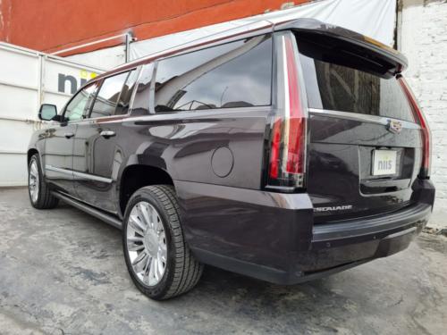 Cadillac Escalade NIII+ Squalo Modelo 2016 95,034 kms. $1,050,000.00