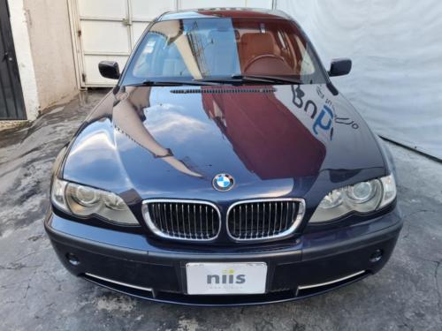 BMW Serie 3 NIII Modelo 2005 77,129 kms. $299,000.00