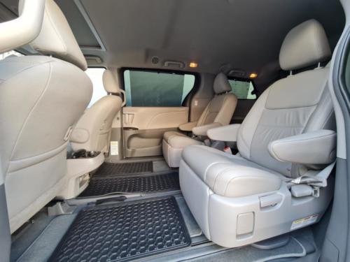 Toyota Sienna NII Parcial Bullet Modelo 2019 37,315 kms. $950,000.00