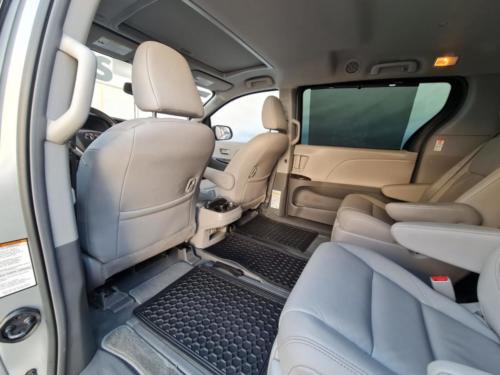 Toyota Sienna NII Parcial Bullet Modelo 2019 37,315 kms. $950,000.00