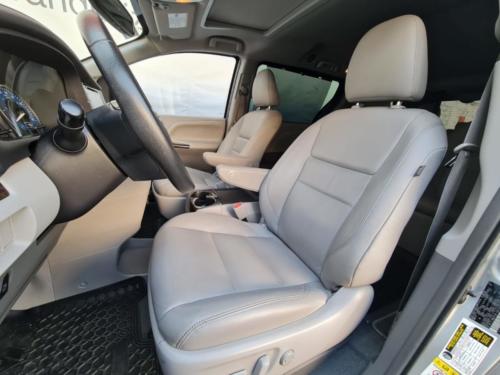 Toyota Sienna NII Parcial Bullet Modelo 2019 37,315 kms. $950,000.00