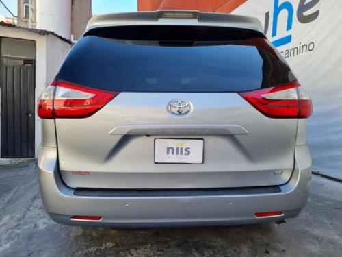 Toyota Sienna NII Parcial Bullet Modelo 2019 37,315 kms. $950,000.00