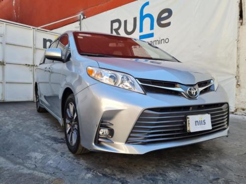 Toyota Sienna NII Parcial Bullet Modelo 2019 37,315 kms. $950,000.00