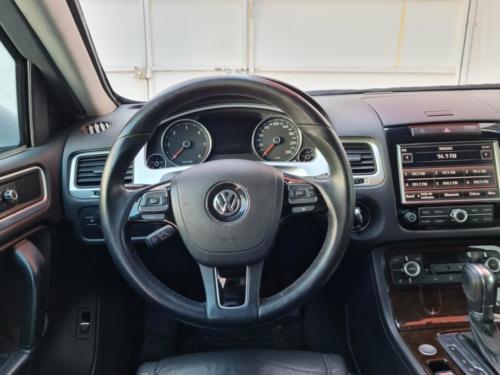 Volkswagen Touareg NV TPS Modelo 2014 98,185 kms. $799,000.00