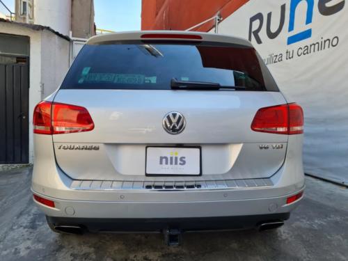 Volkswagen Touareg NV TPS Modelo 2014 98,185 kms. $699,000.00