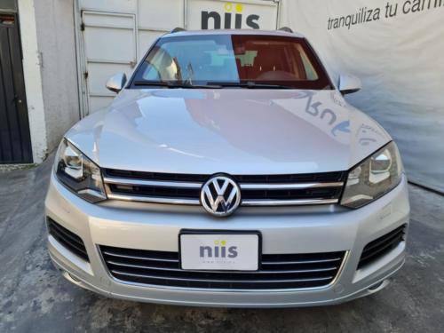 Volkswagen Touareg NV TPS Modelo 2014 98,185 kms. $699,000.00