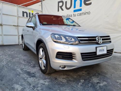 Volkswagen Touareg NV TPS Modelo 2014 98,185 kms. $699,000.00