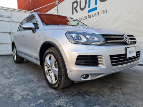 Volkswagen Touareg NV TPS Modelo 2014 98,185 kms. $699,000.00