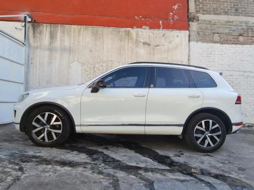 Volkswagen Touareg NIII+ Centur Modelo 2018 117,953 kms. $990,000.00