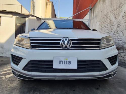 Volkswagen Touareg NIII+ Centur Modelo 2018 117,953 kms. $990,000.00