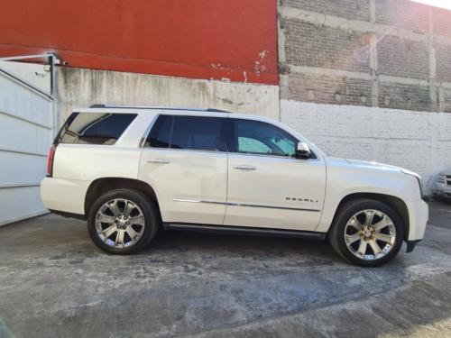 GMC Yukon NV+ TPS Modelo 2016 66,667 kms. $1,350,000.00