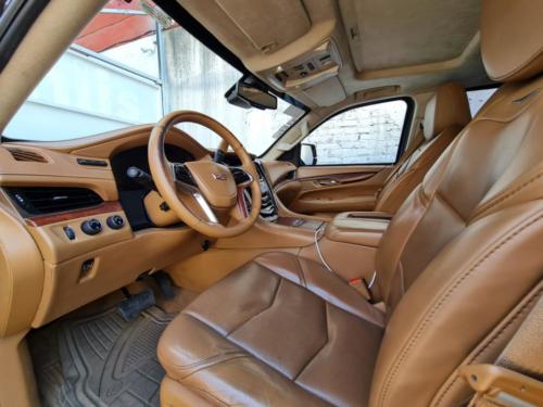 Cadillac Escalade NIII+ Ferbel Modelo 2015 75,659 kms. $900,000.00
