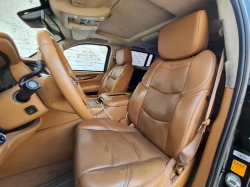 Cadillac Escalade NIII+ Ferbel Modelo 2015 75,659 kms. $900,000.00