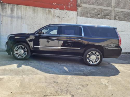 Cadillac Escalade NIII+ Ferbel Modelo 2015 75,659 kms. $900,000.00