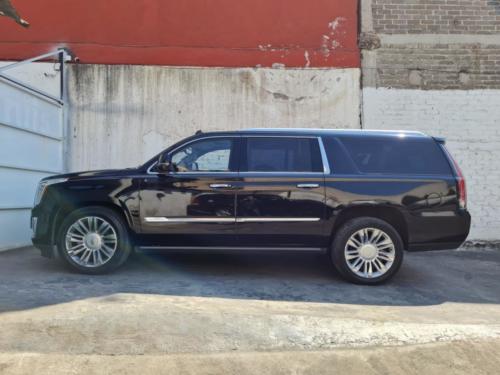 Cadillac Escalade NIII+ Ferbel Modelo 2015 75,659 kms. $900,000.00