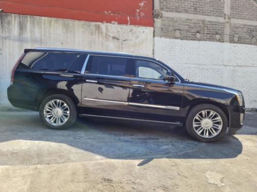 Cadillac Escalade NIII+ Ferbel Modelo 2015 75,659 kms. $900,000.00